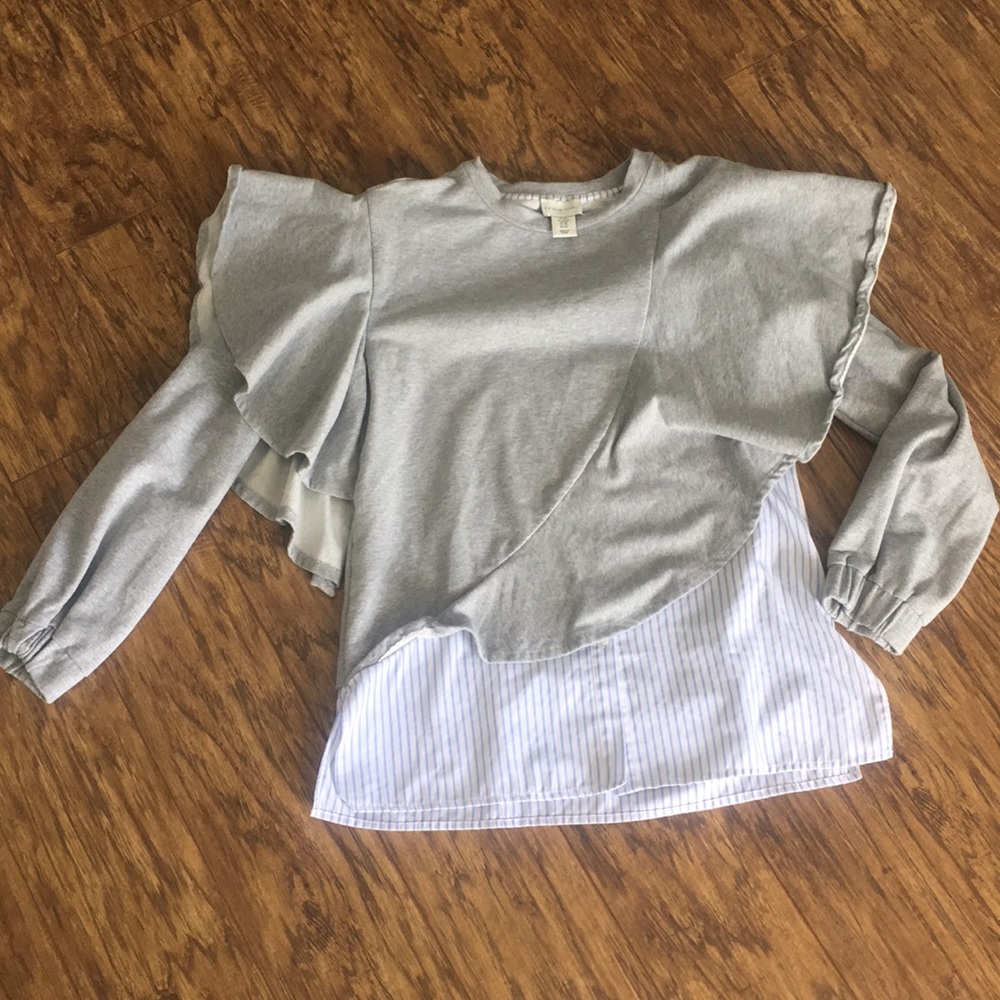 Asymmetrical two layer sweater